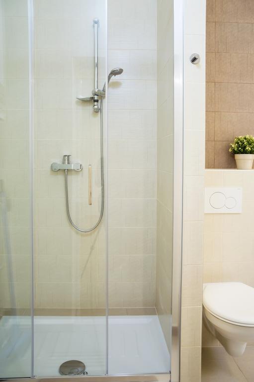 Modern Apartment Zlatnicka 8 Praha Bagian luar foto