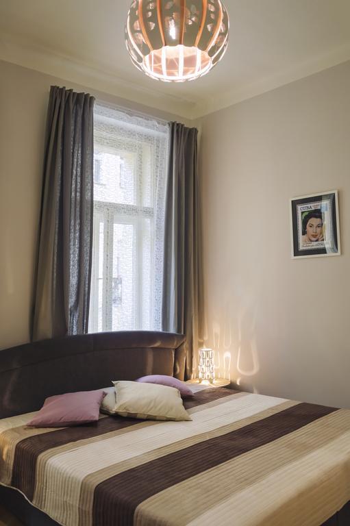 Modern Apartment Zlatnicka 8 Praha Bagian luar foto