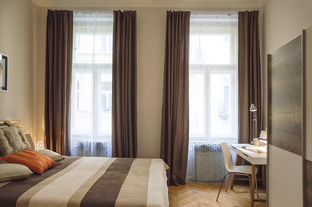 Modern Apartment Zlatnicka 8 Praha Bagian luar foto